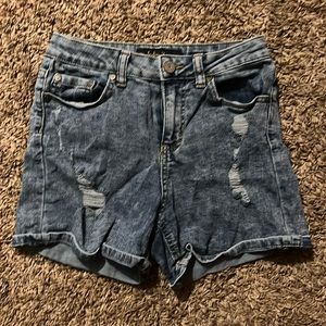 ripped high waisted mid length ripped shorts are rarely used and have no damage
